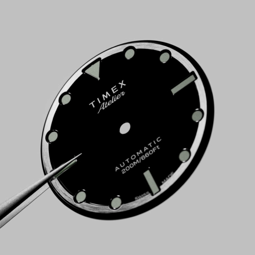 グラスボックス型のサファイアクリスタル